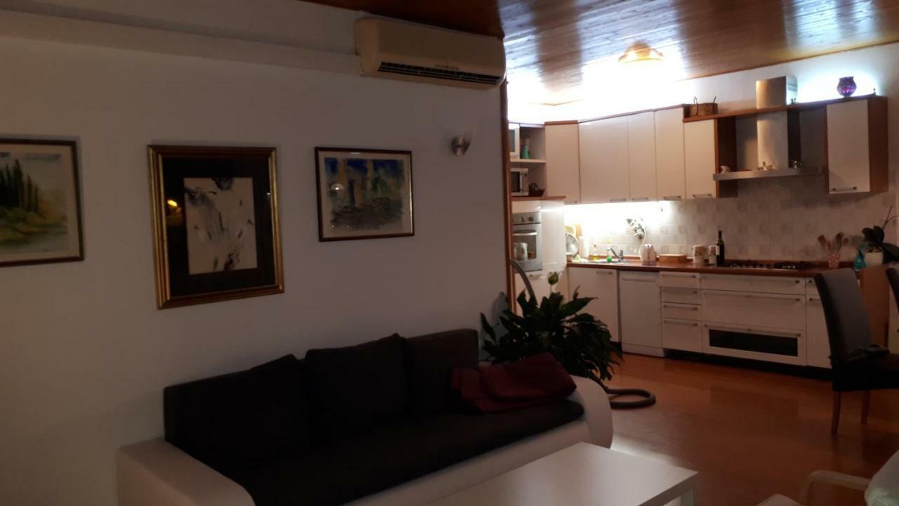 Best4You Apartment - Sea View - 70 M2 - 2 Bedrooms Дубровник Экстерьер фото